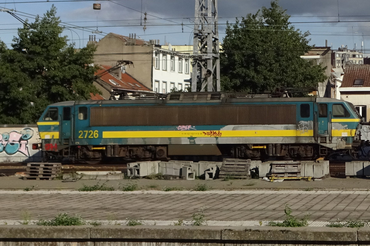 A bit shoddy 2726 stands at Bruxelles-Midi on 20 September 2019.