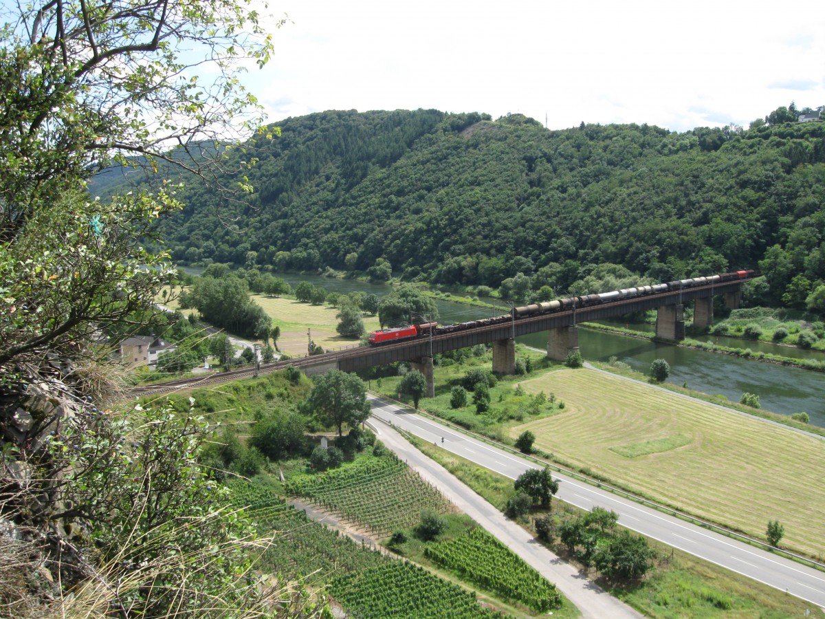 A DB BR 146 crossing the Mosel River at Ediger-Eller with a goods train, July 2009.