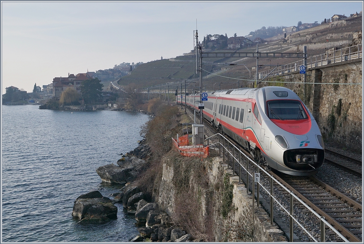A FS Trenitalia ETR 610 on the way to Geneva by St Saphorin.
06.02.2018