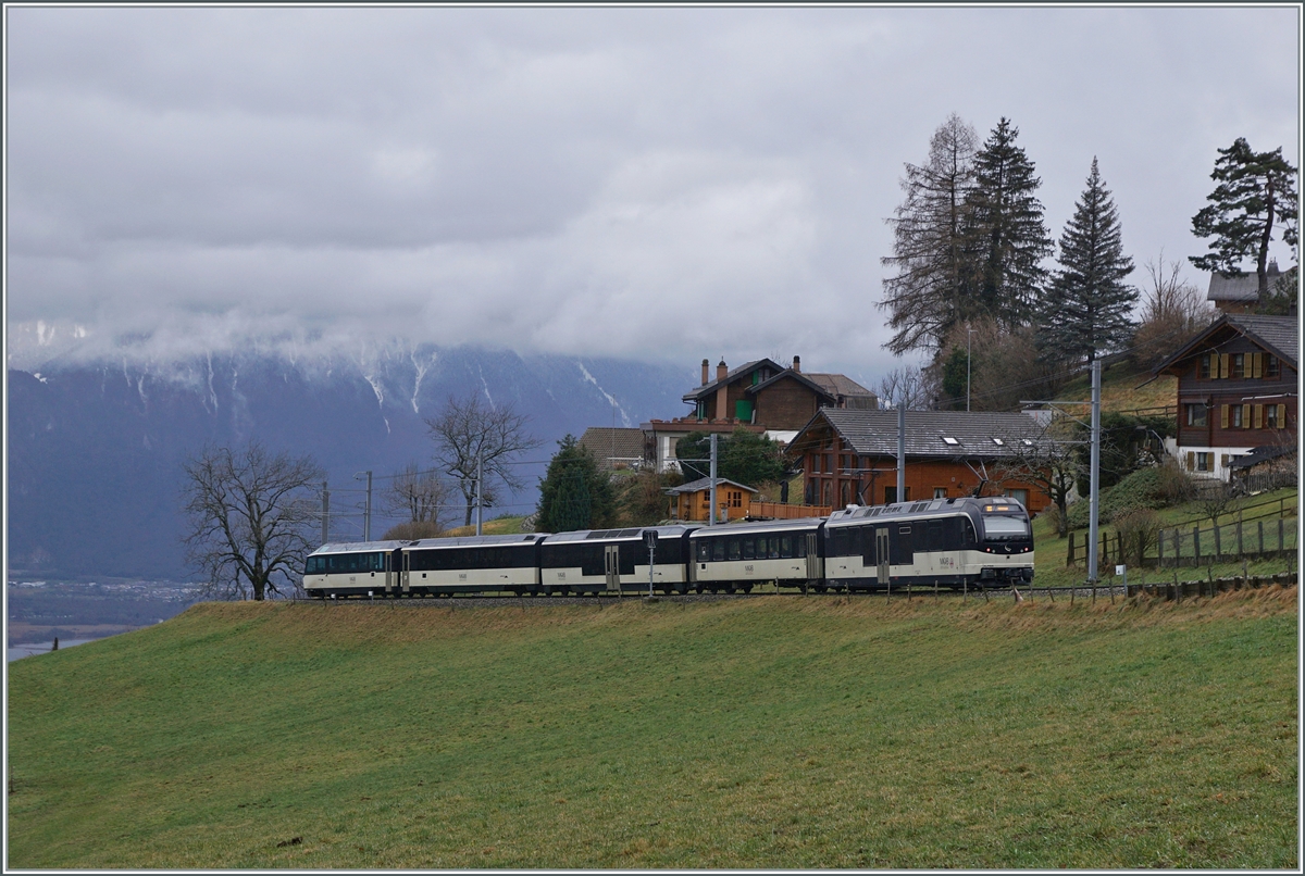 A MOB Be 4/4 Serie 9000  Alpina  wiht his local service from Montreux to Zweisimmen by Les Avants. 

06.01.2024