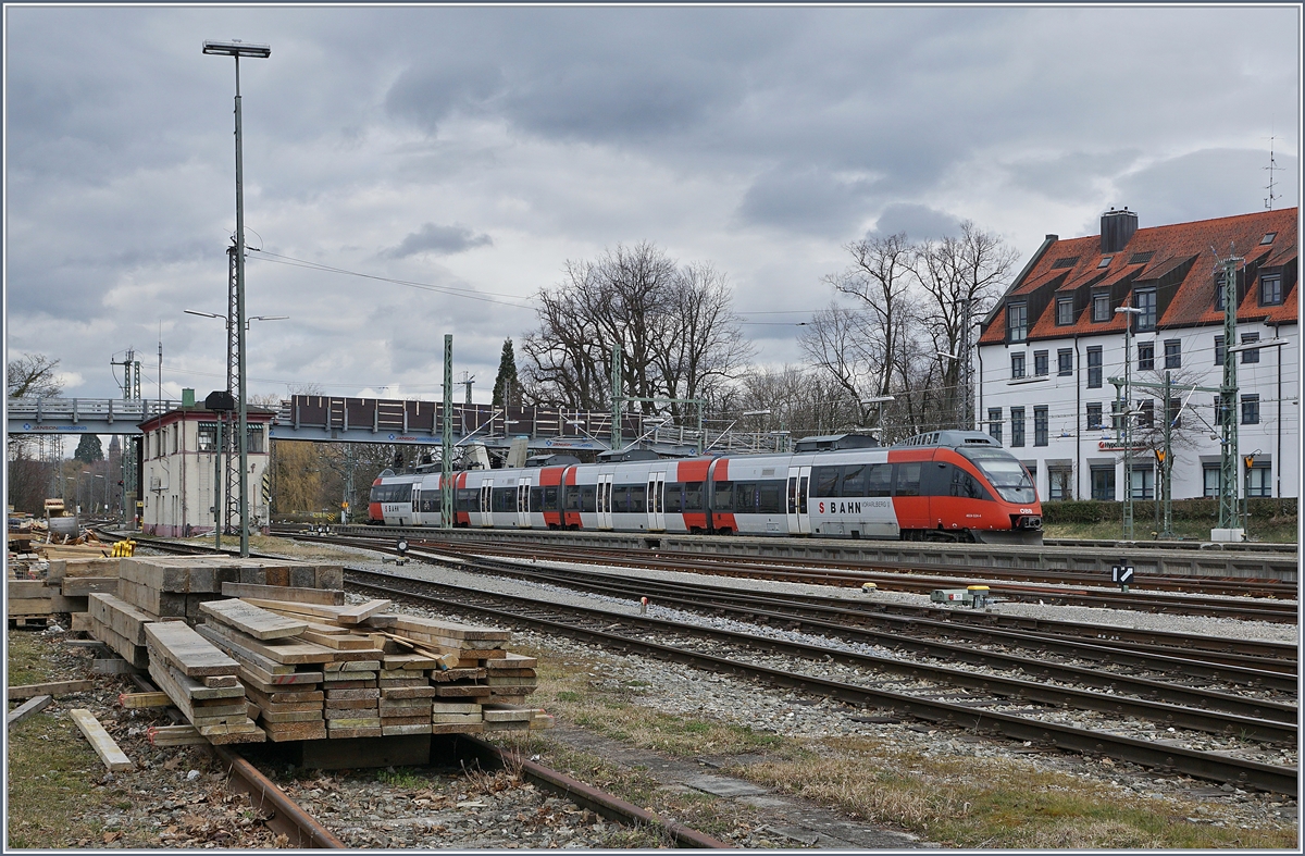 A ÖBB ET 4024 is arriving at Lindau Main Station.
16.03.2018