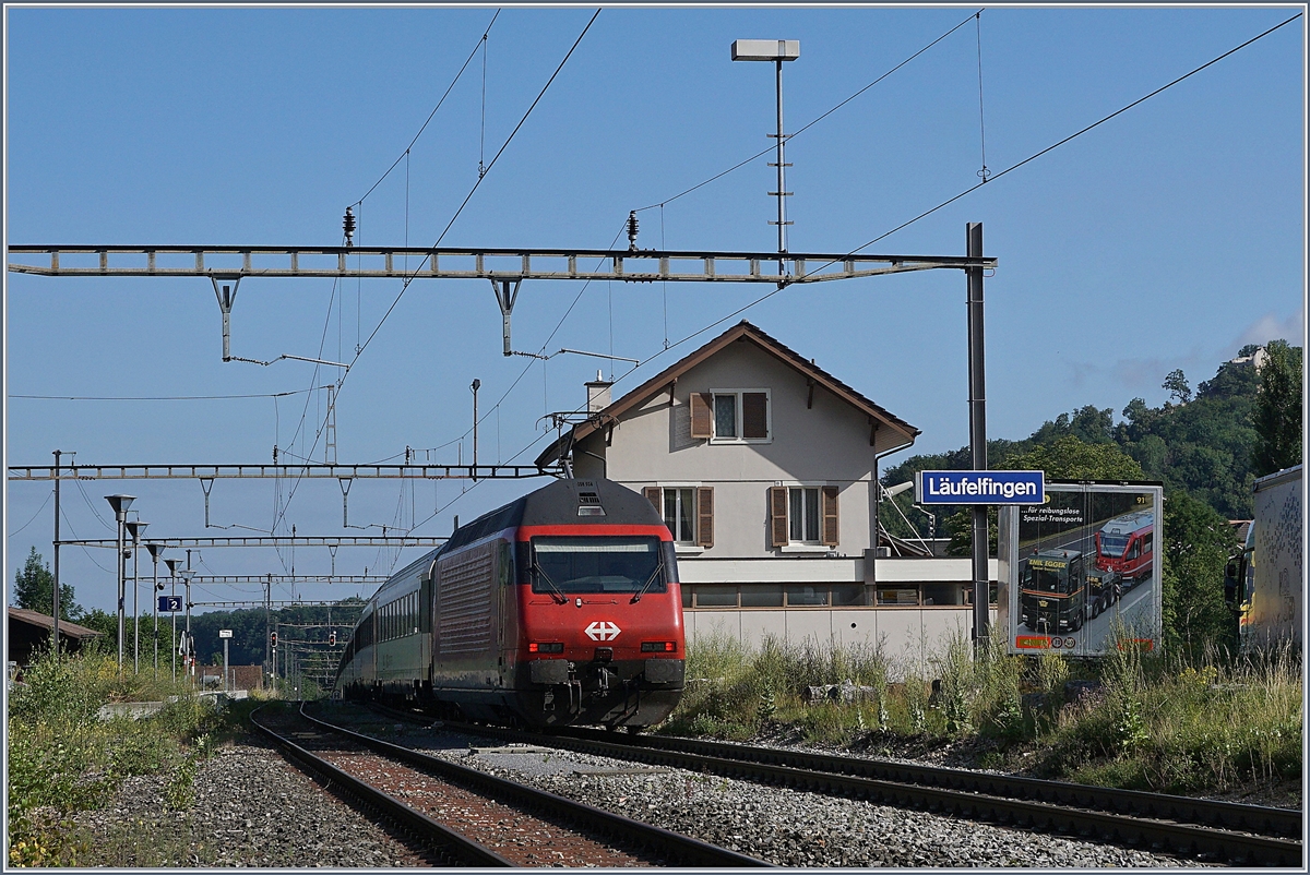 A SBB Re 460 wiht an IR to Basel in Läufelfingen (Atle Hauenstein Line).
11.07.2018