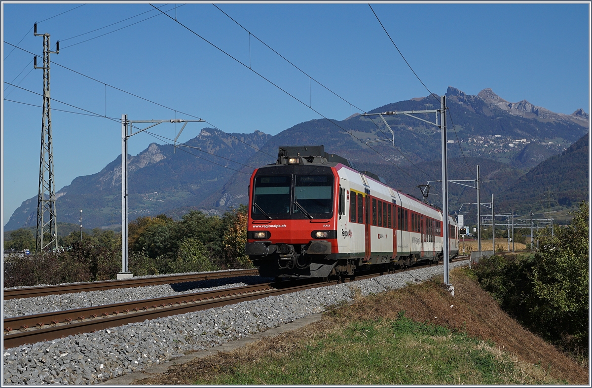 A SBB RegioAlps RBDe 560 on the way to St Maurice near Bex.
11.10.2017