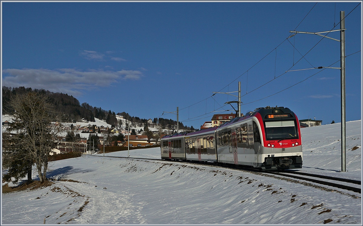 A TRAVYS Be 4/4 / AB / Be 4/4 on the way to Yverdon by Ste Croix.
14.02.2017