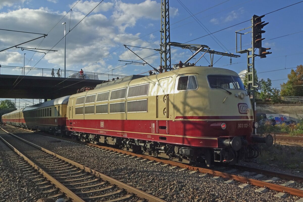 At the end of a nice day at Göppingen, DB Museum 103 113 banks a quasi TEE train out of Göppingen on 14 September 2019.