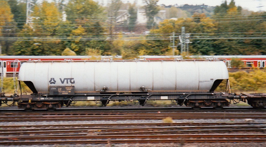 Covered Hopper wagon DB VTG in Wiesbaden (D), October 2003 - Nr 932 5 153