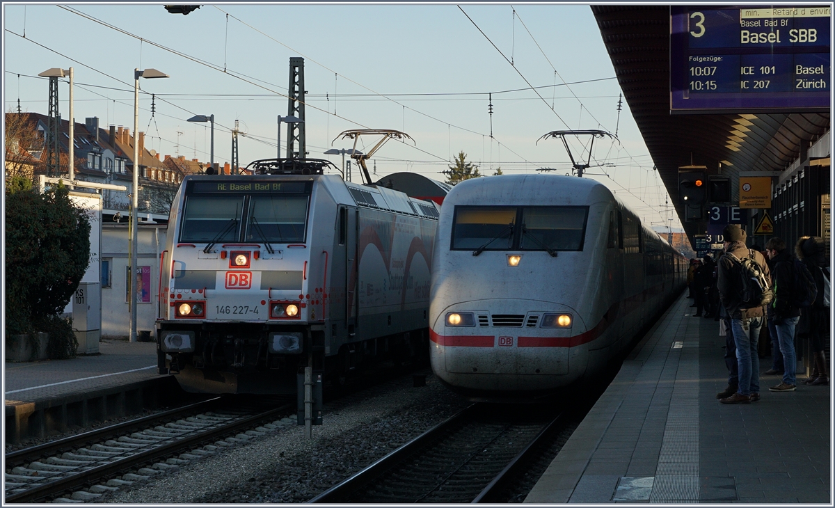 DB 146 227-4 and an ICE in Freiburg i.B.
30.11.2016