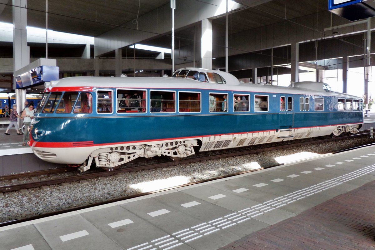 DE-20 stands at Breda as part of the inauguration of the totally rebuild station of Breda on Open Monumentals Day 10 September 2016.