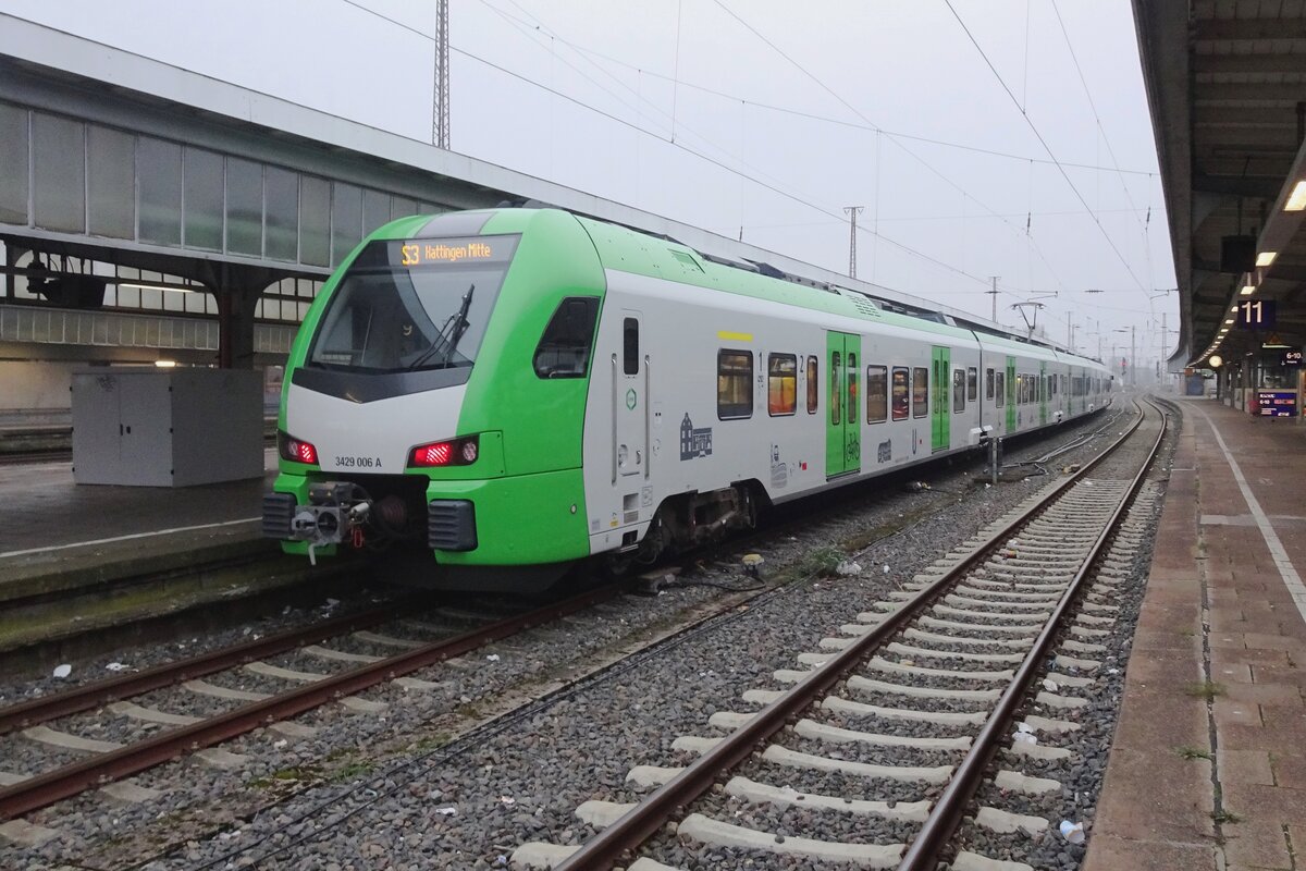 Endgame: Abellio 3429 006 stands at Essen Hbf on 26 Janaury 2022 and still wears the Abellio stickers, but already has the VRR S-Bahn livery. From 1 February 2022 Abellio Rail will disappear from the German tracks.
