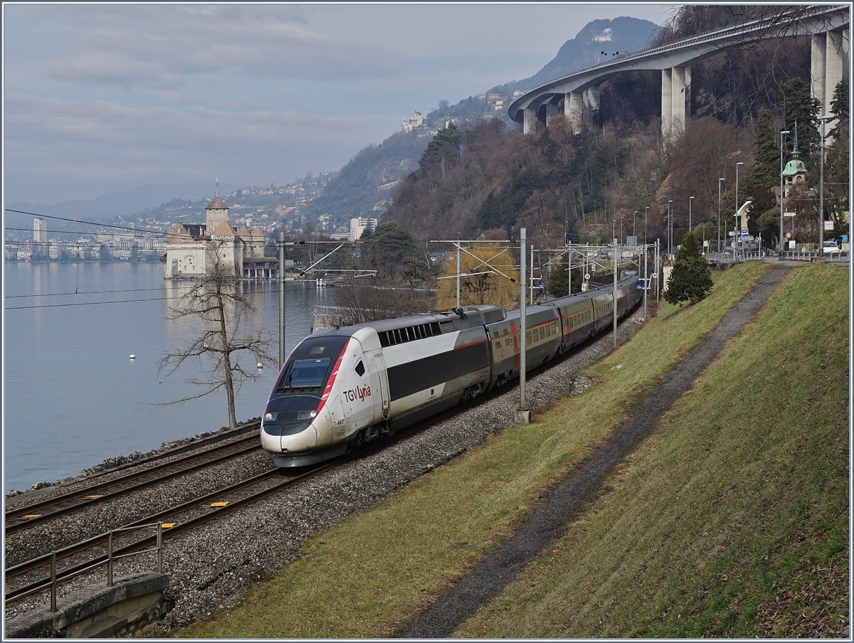 GV Lyria from Paris to Brig by the Castle of Chillon.
11.02.2017
