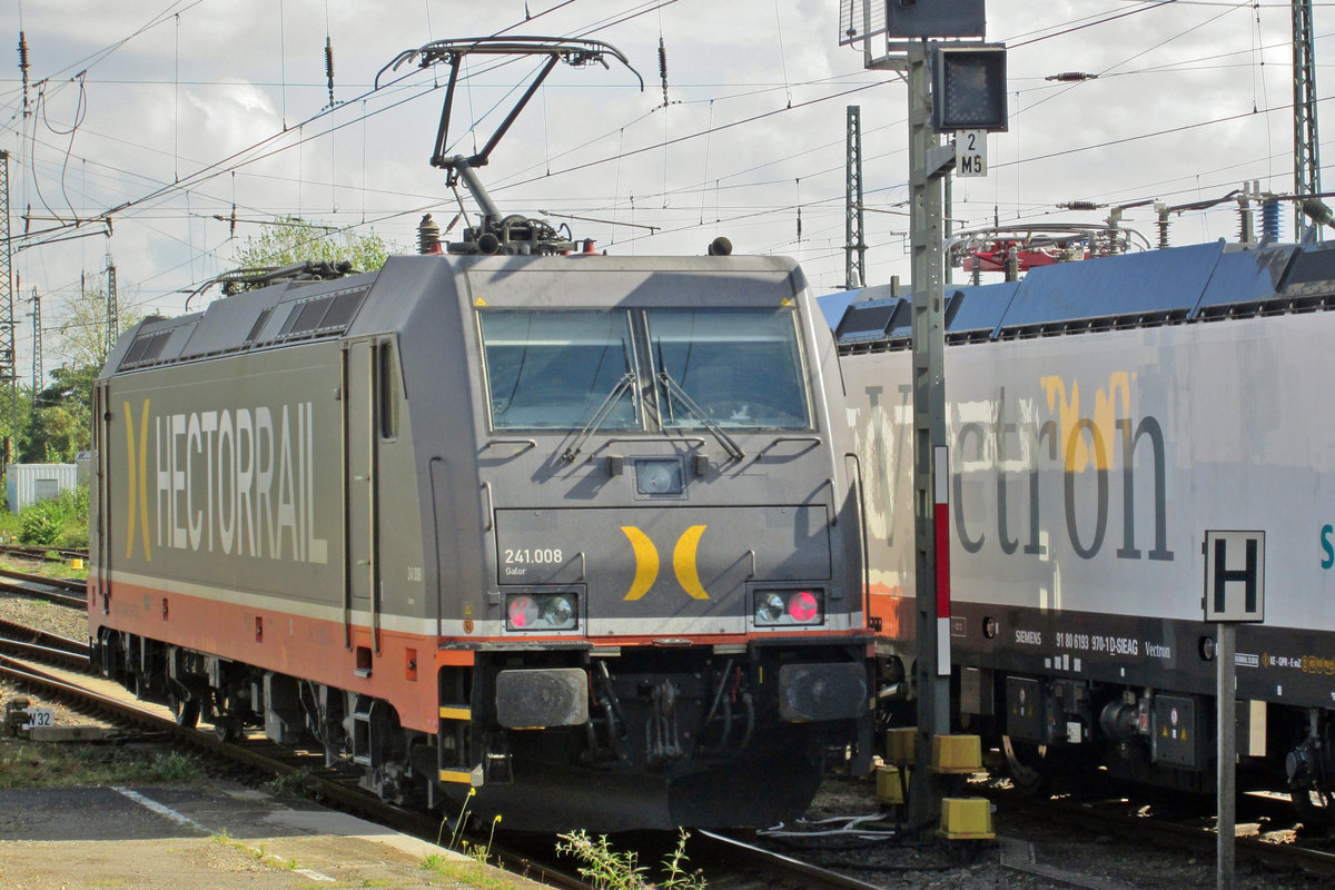 Hector Rail 241 008 runs light through Krefeld Hbf on 16 September 2016.