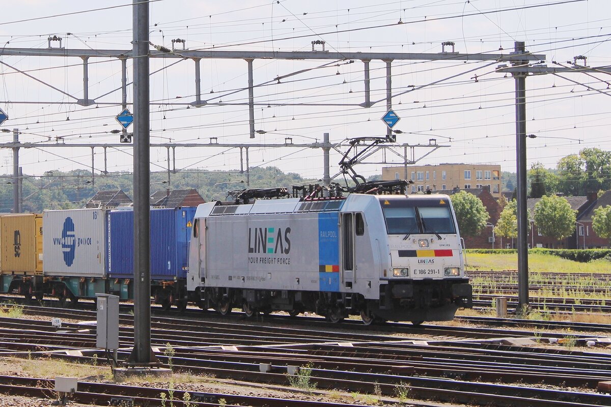 :ineas 186 291 stands ready at Venlo on 21 August 2023.