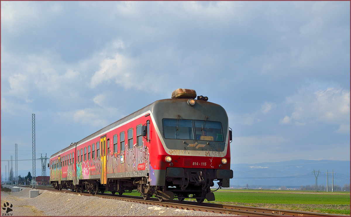 Multiple units 814-115 are running through Cirkovce on the way to Hodoš./ 26.2.2014