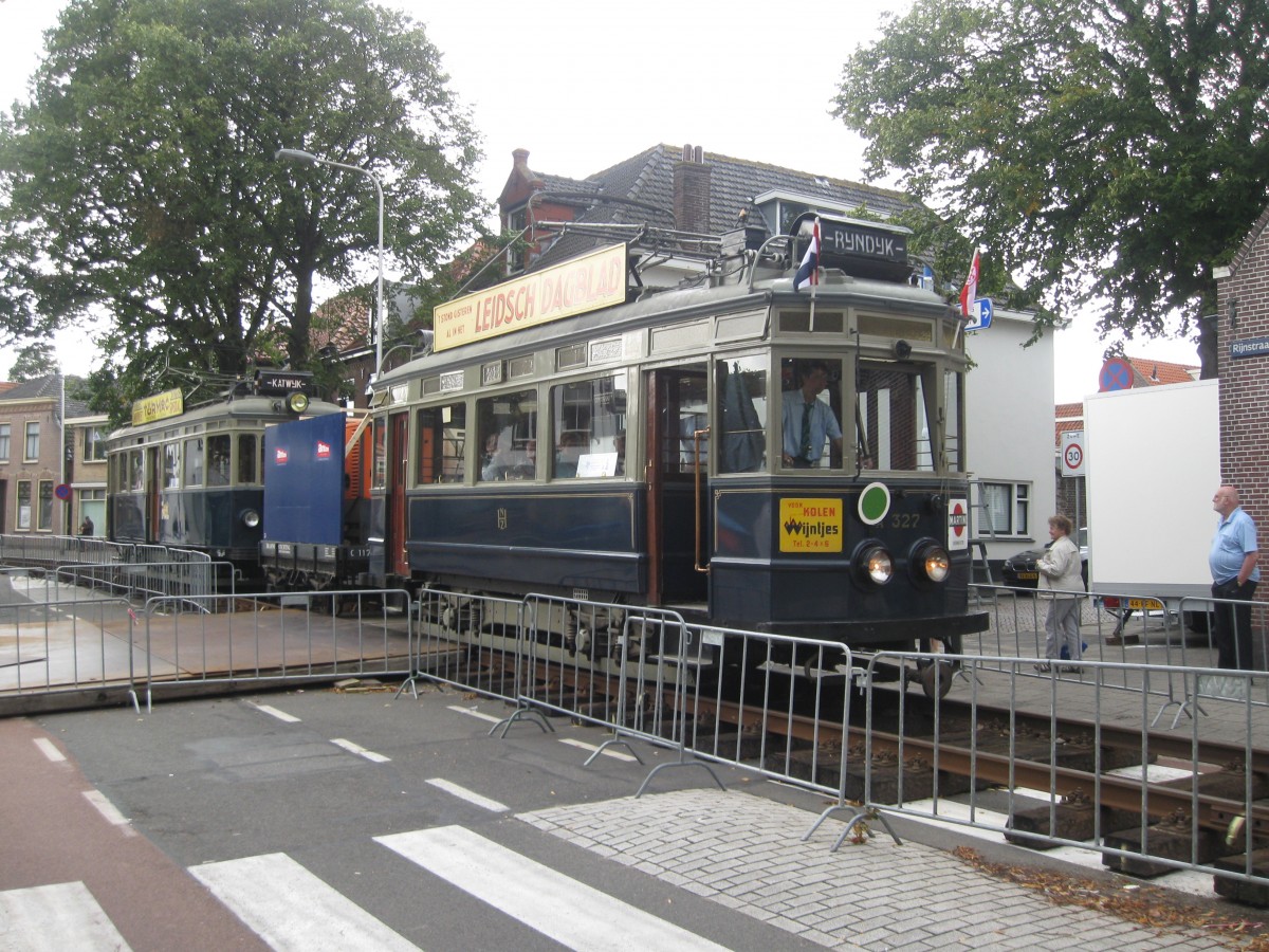 NZH A327 at Katwijk during a Festival, 25/08/2015.