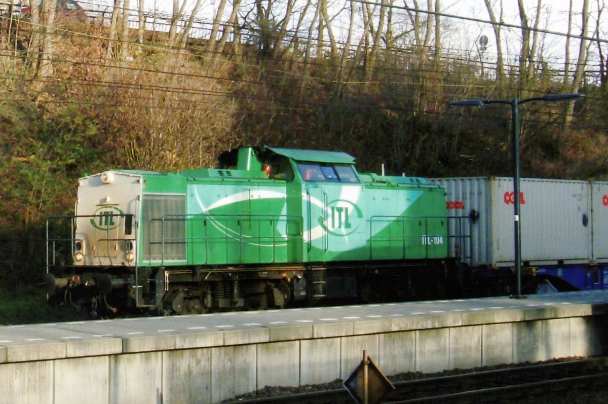On 23 February 2007 ITL 104 passes Arnhem. 