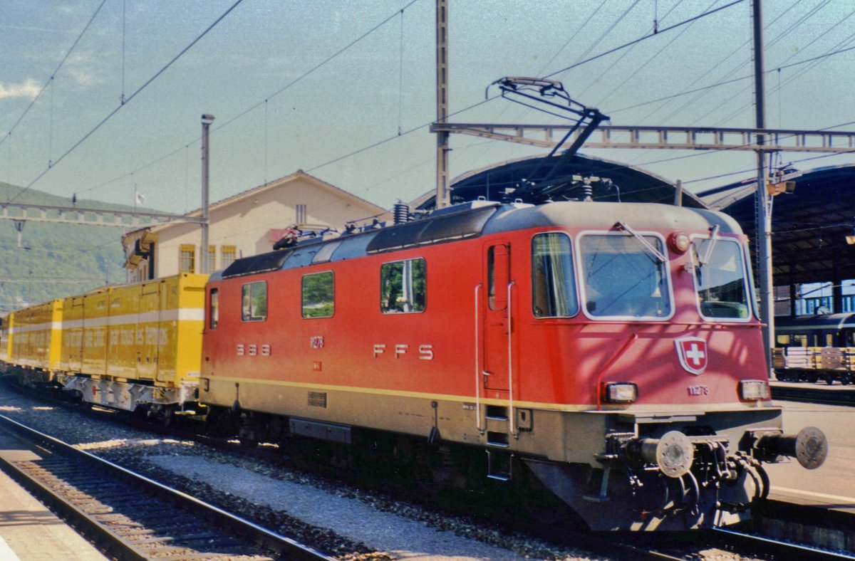 Postal train with 11278 runs through Sargans on 17 June 2001.