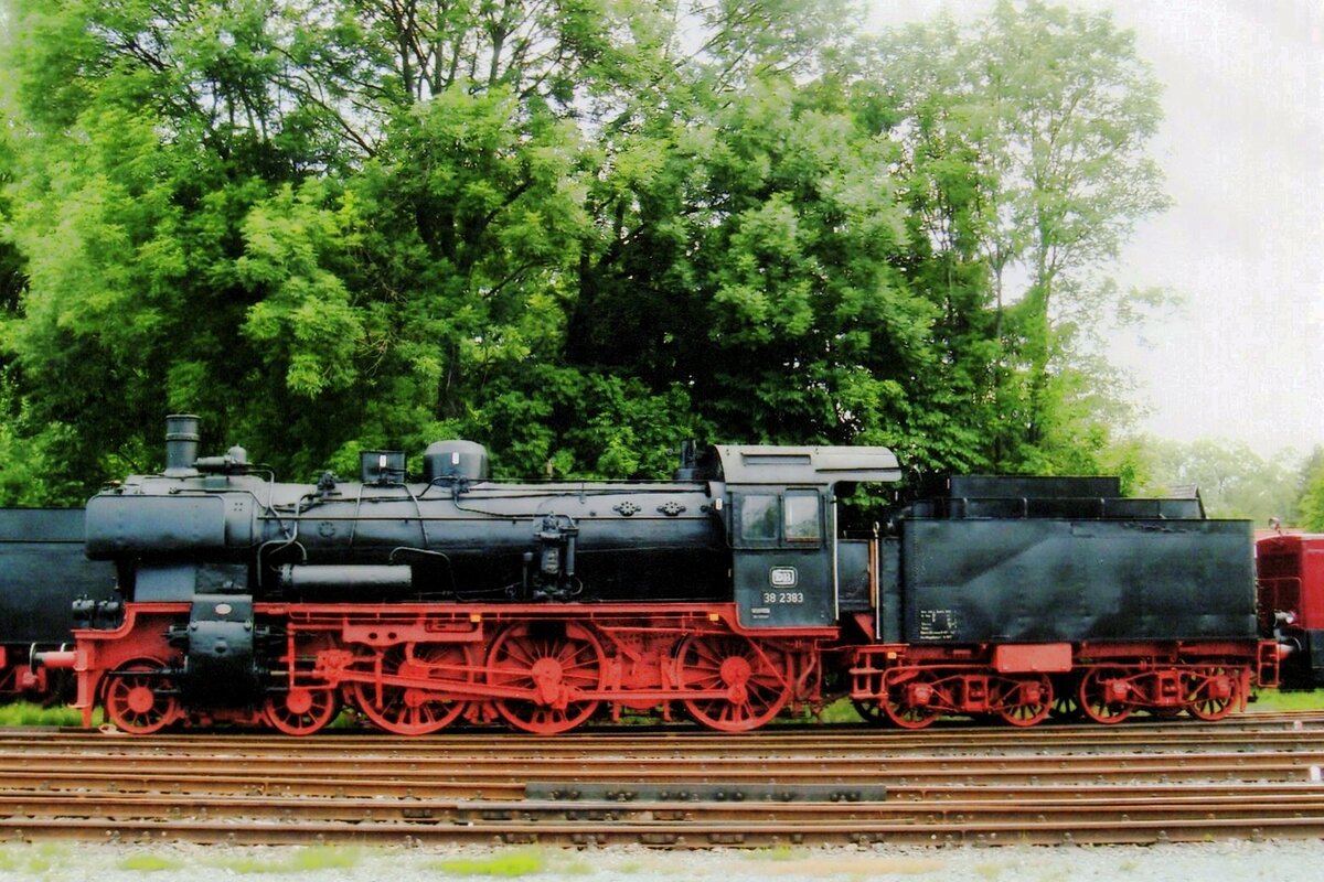 Prussian Maiden of all tasks 38 2383 stands at the DDM in Neuenmarkt-Wirsberg on 23 May 2010.