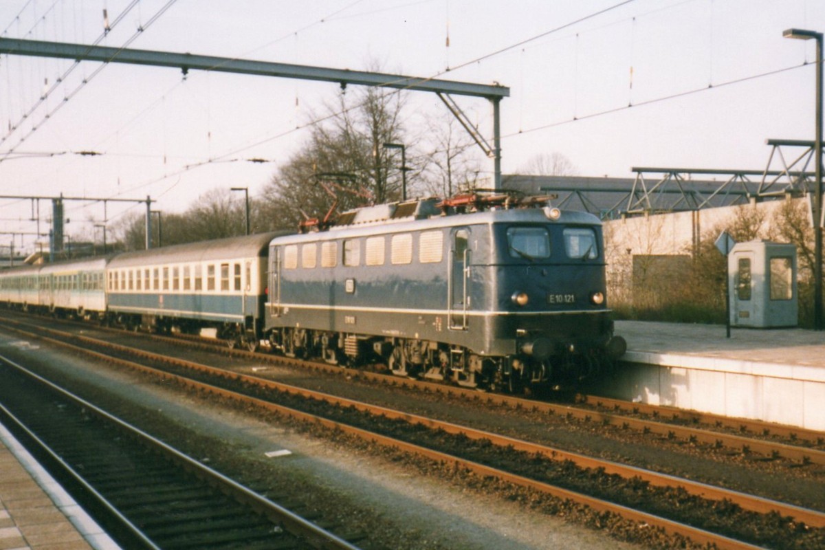 German electric locomotive E10 1239 with the Rheingold Express out of ...