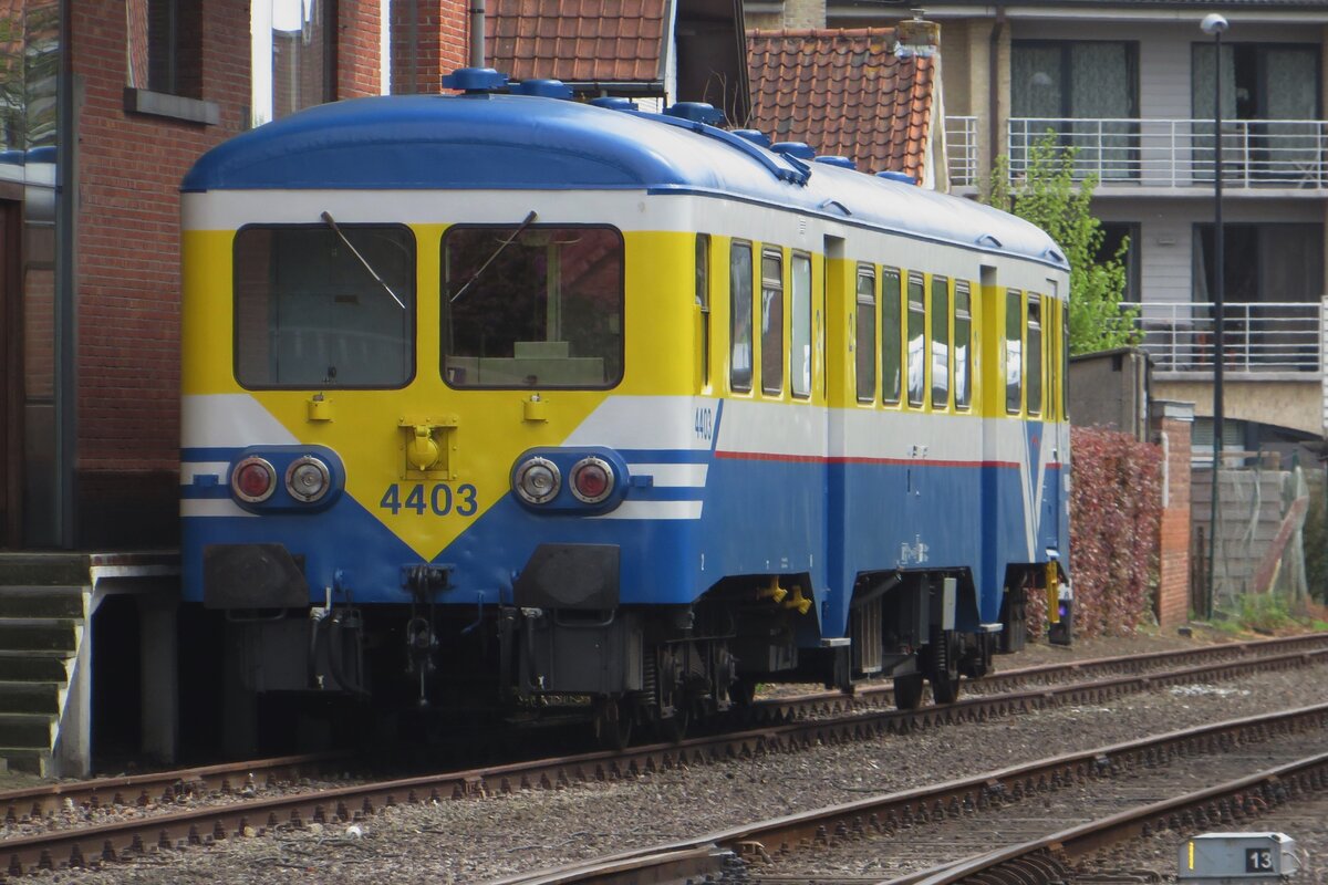 SCM 4403 stands idle at Maldegem on 6 May 2023.