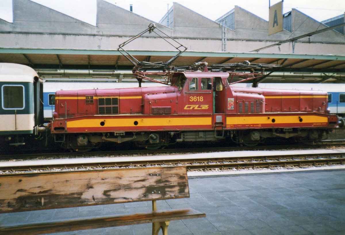Side view on CFL 3618  at Luxembourg on 23 July 1997.