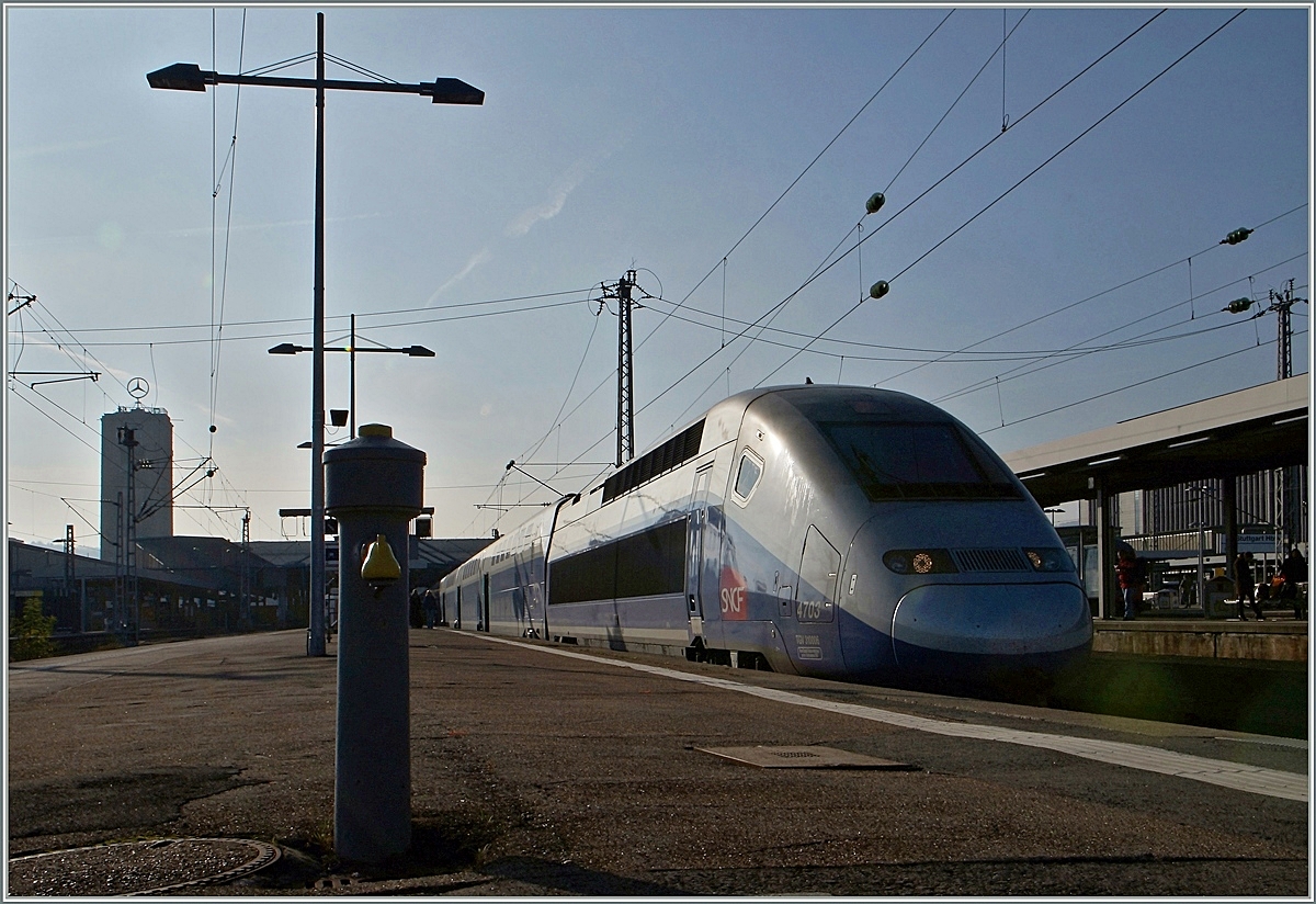 TGV 4703 to Paris in Stuttgart Main Station.
28.11.2014
