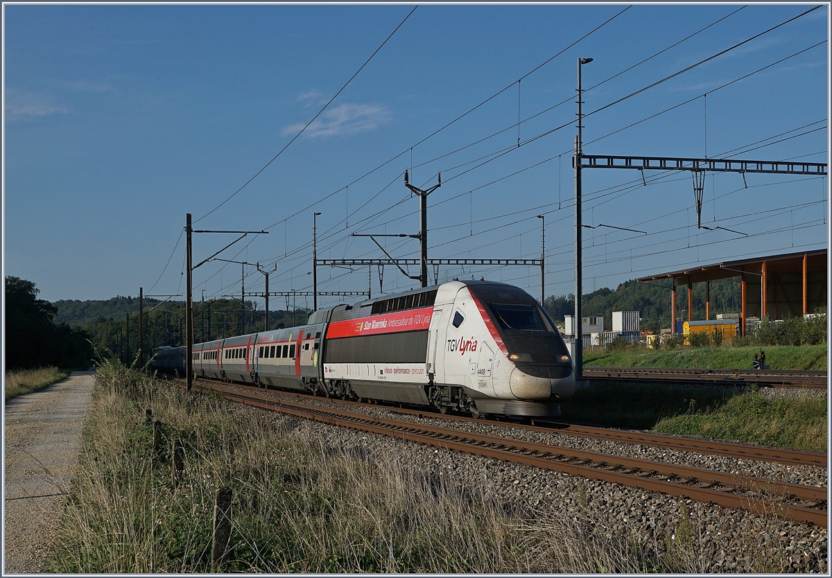 TGV Lyria from Lausanne to Paris in Vufflens la Ville.
29.08.2018