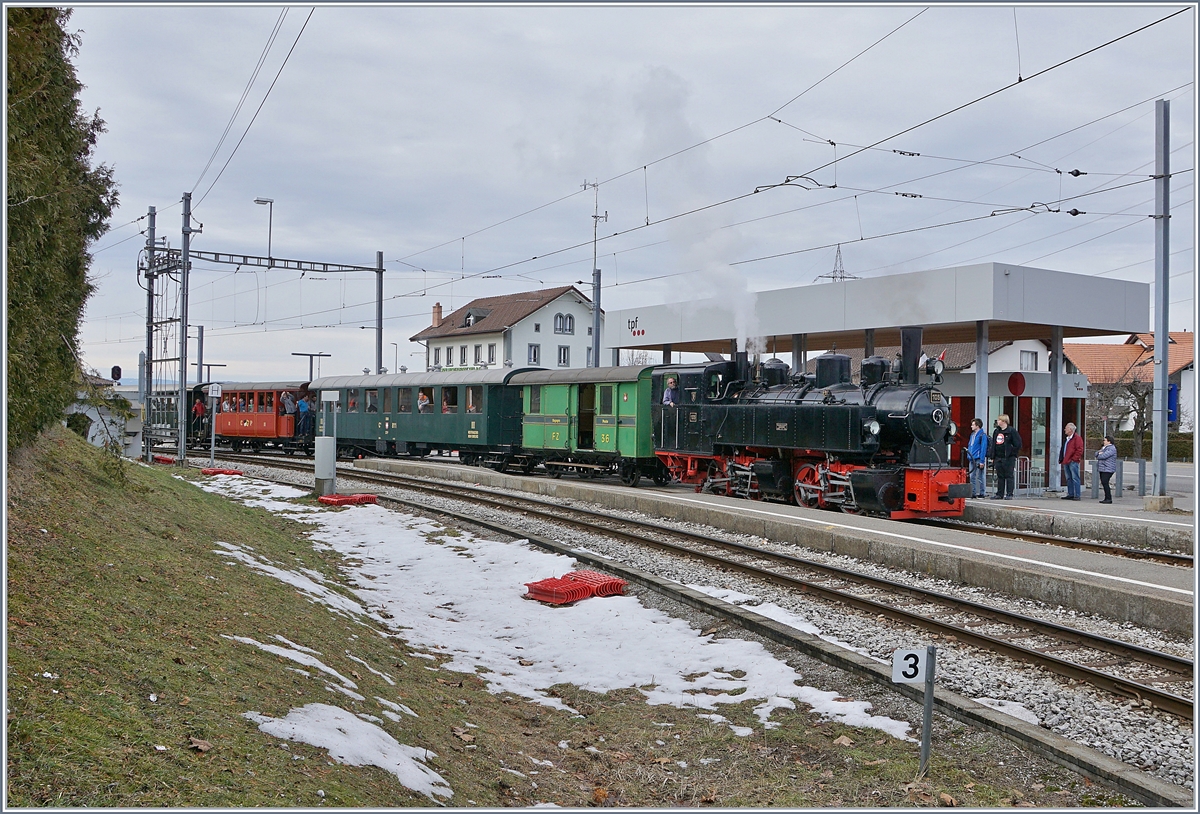 The Blonay Chamby G 2x 2/2 105 in Bossonnens on the way to Chatel St-Denis.

03.03.2019