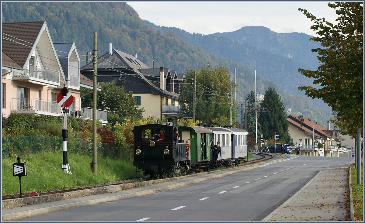The Blonay-Chamby G 3/3 N° 6 is arriving at Blonay. 

20.10.2019