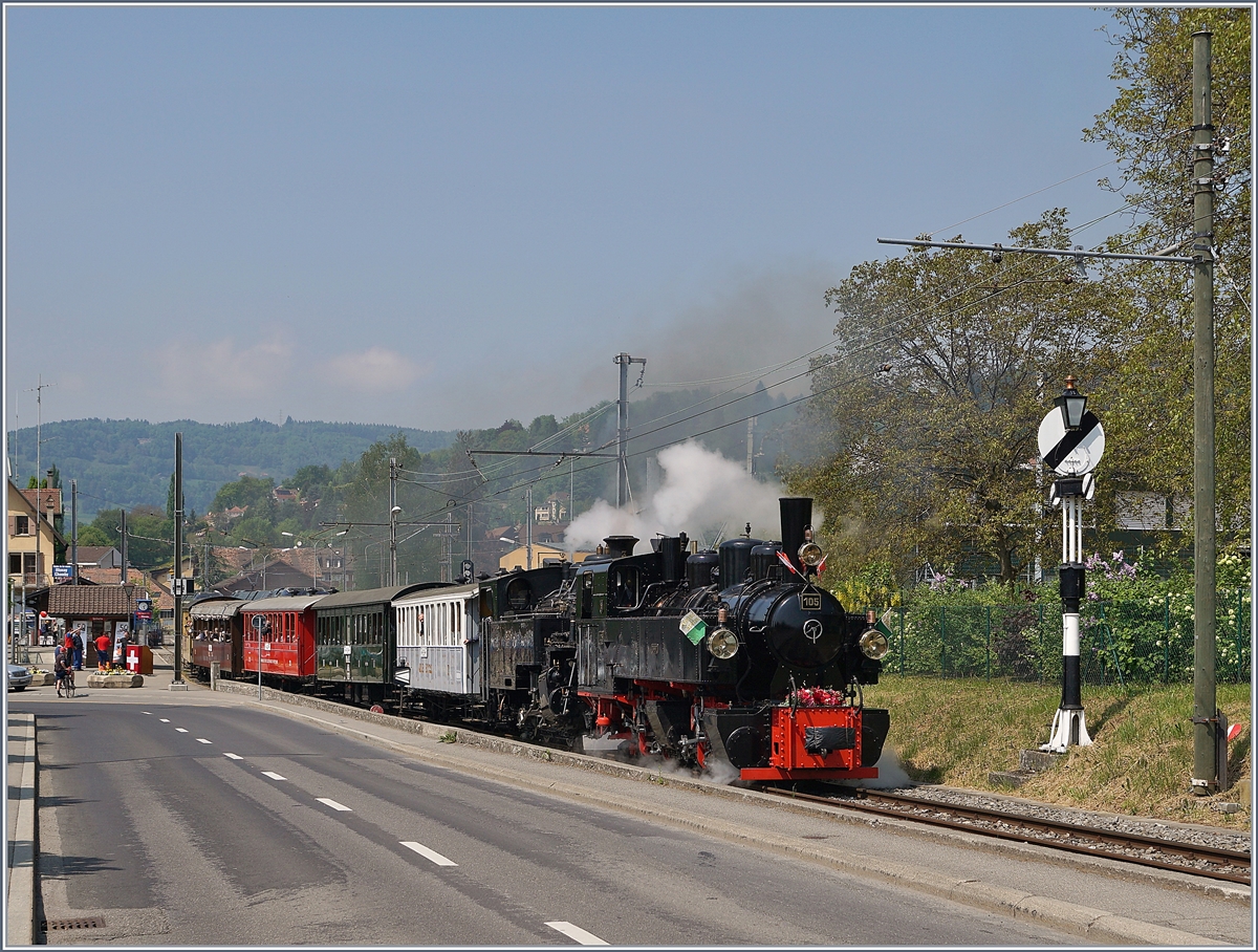 The Blonay - Chamby G 2x 2/2 105 and HG 3/4 N° 3 in Blonay. 
04.05.2018
