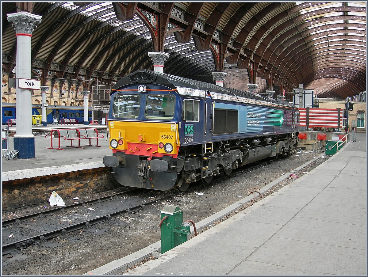 The DRS 66 407 in York.
30.03.2006