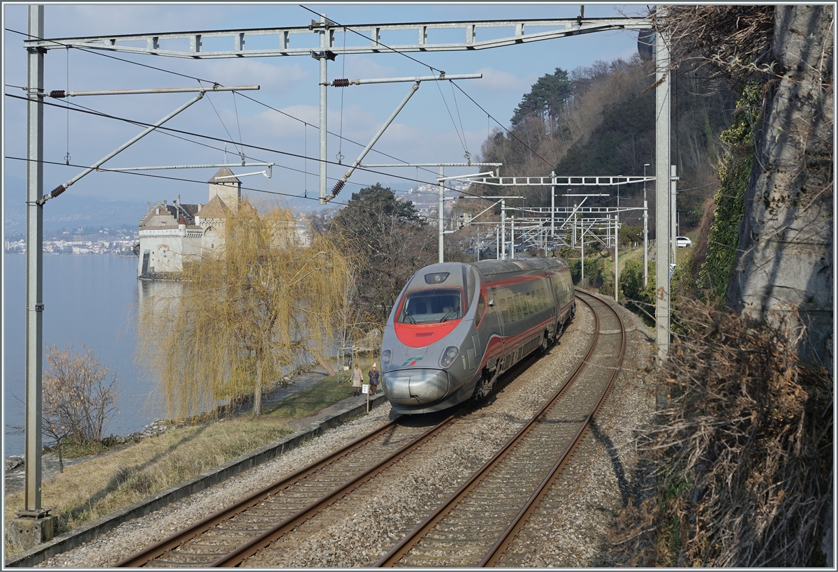 The FS Trenitalia ETR 610 004 on the way from Milano to Geneva by the Castle of Chillon. 

08.02.2023