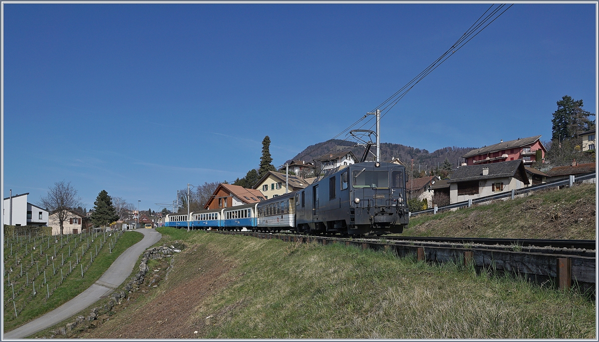 the MOB GDe 4/4 6002 wiht a sepcial service on the way Montreux by Planchamp. 

16.03.2020