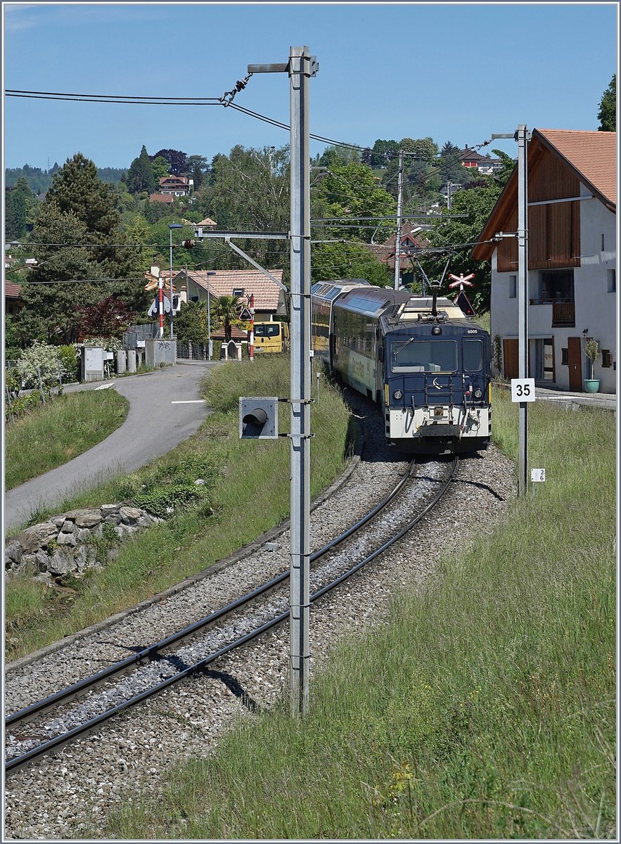 The MOB Ge 4/4 6005 with a MOB Panoramic Express on the way to Zweisimmen by Planchamp. 

04.05.2020