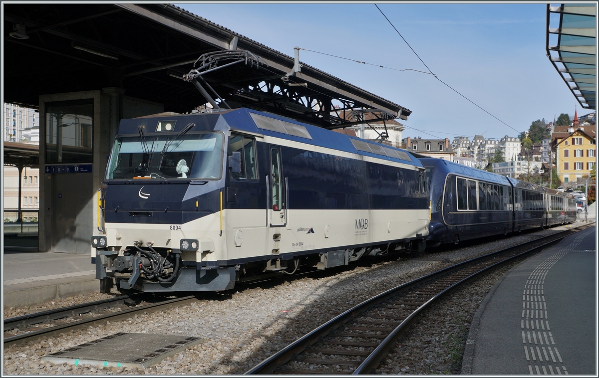 The MOB Ge 4/4 8004 with the Golden Pass Express GPX 4068 in Montreux. This train is the direct serivce to Interlaken Ost.

20.03.2024