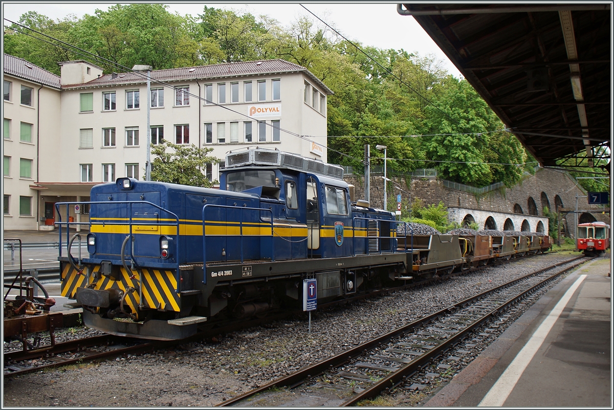 The MOB Gm 4/4 2003 in Vevey. 
03.05.2015