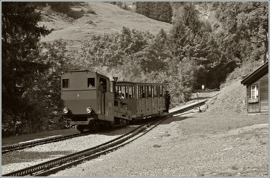 The old BRB H2/3 N5 (SLM/1891) in the Planalp Station.
30.08.2013