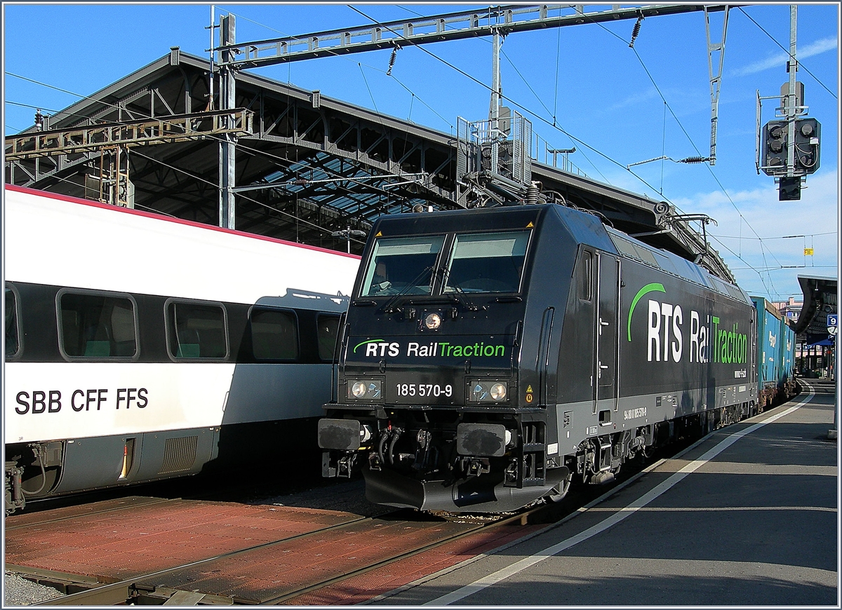 The Re 185 570-9 in Lausanne.
09.02.2007