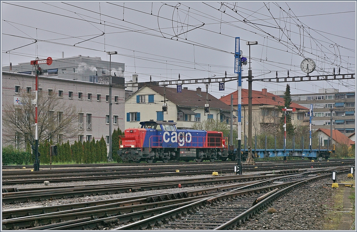 The SBB Am 843 068-8 in the RB Biel.

05.04.2019