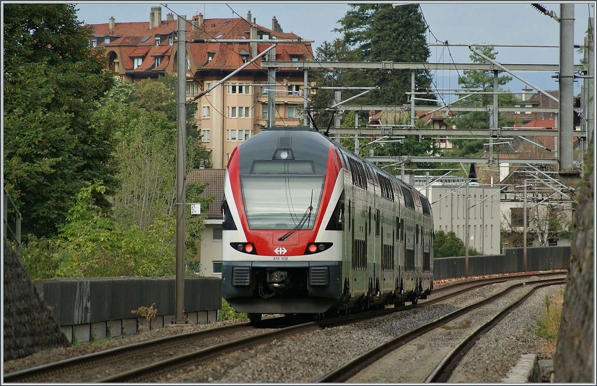 The SBB RABe 511 102 by Burier on the way to Lausanne.

07.09.2022