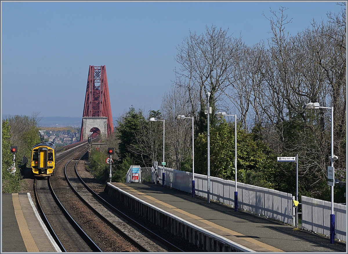 The Scotrail 158 732 and the Forth Bridge by Dalmeny.
03.05.2017