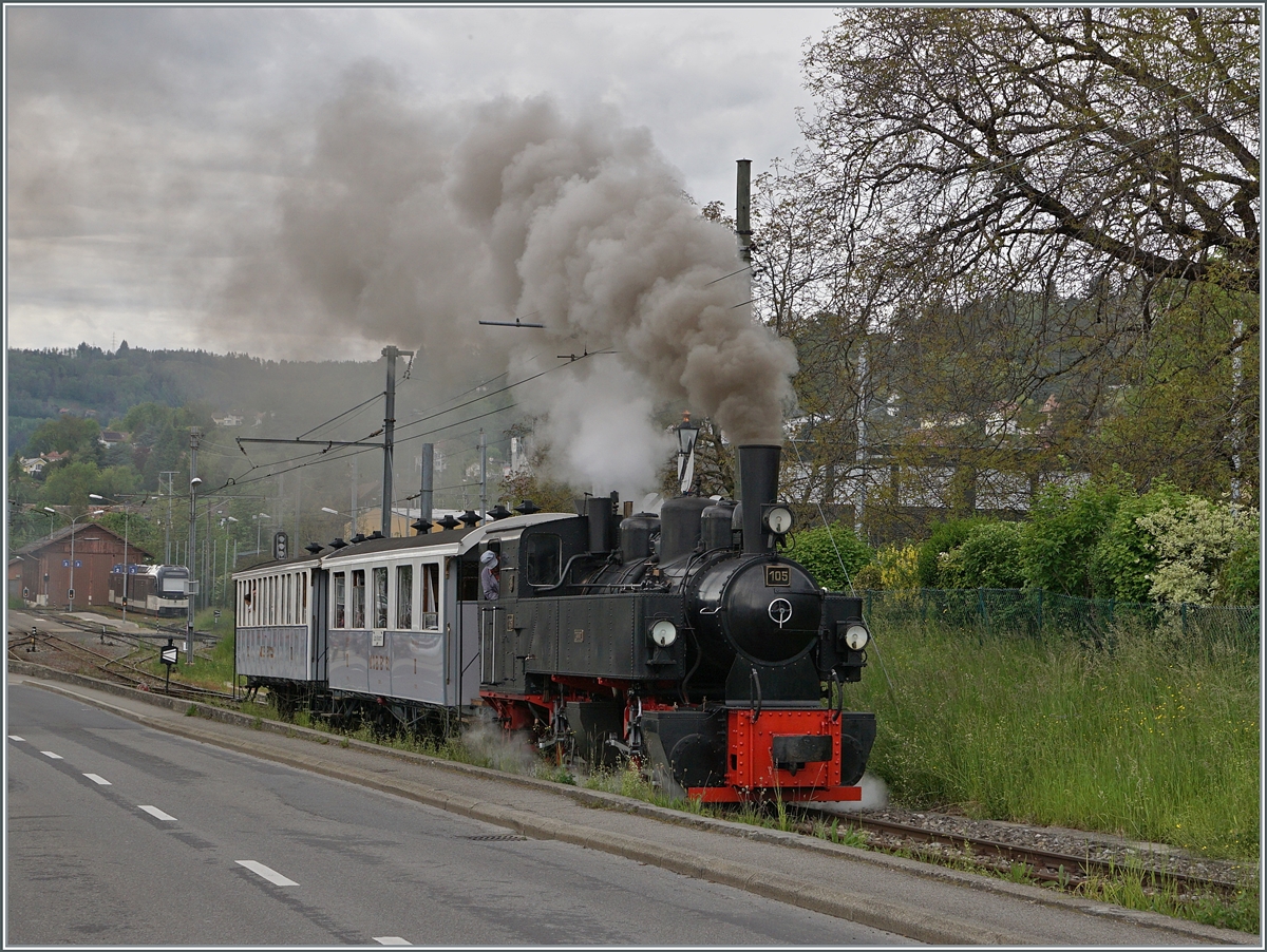 The SEG G 2x 2/2 105 of the Blonay Chamby Railway leaves the Blonay train station with the last steam train of the day.

May 5, 2024