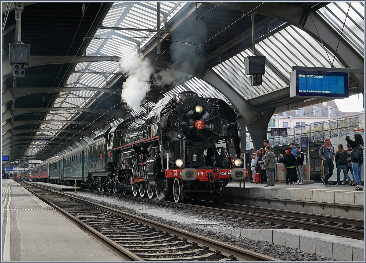 The SNCF 141 R 1244 (Mikado 1244) in Zuerich Main Station.
24.06.2018
