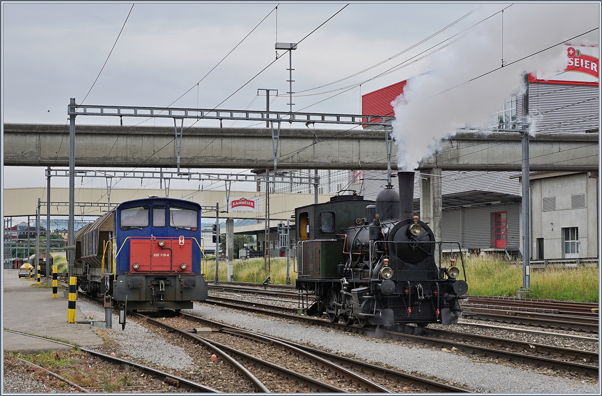 The ST (Sursee Triengen) E 3/3 N° 5 and the SBB Tm 232 in Sursee.
24.06.2018