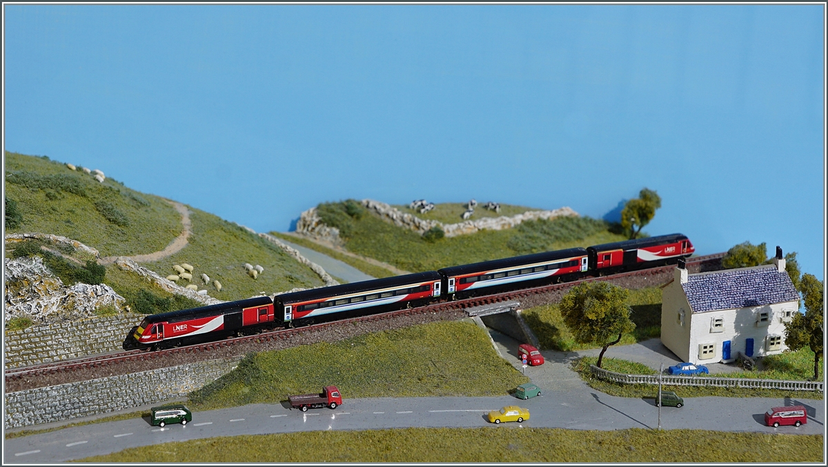 The T Gauge LNER Class 43 HST 125 on a testrun on my T Gauge Diorama.(Produced unter license to LNER 2021)

14.02.2021