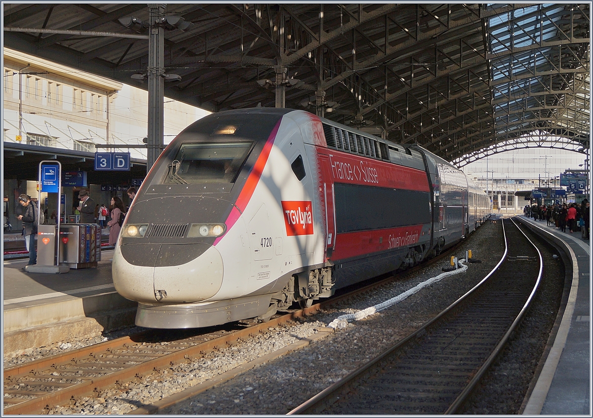 The TGV 4420 in the new Lyria Look in Lausanne.
28.02.2019