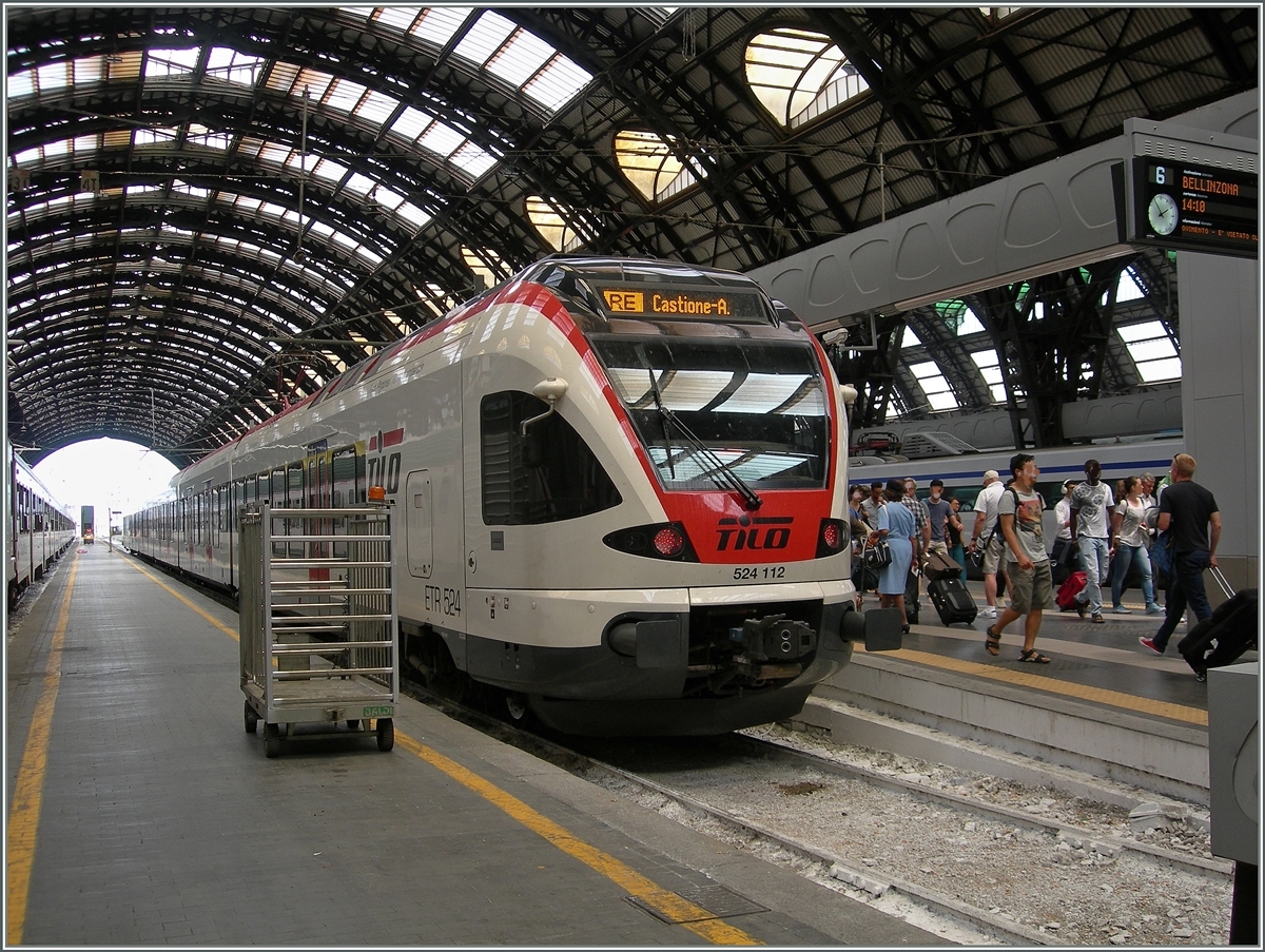 The Tilo 524 112 to Bellinzona in the Milan Main Station.
22.06.2015