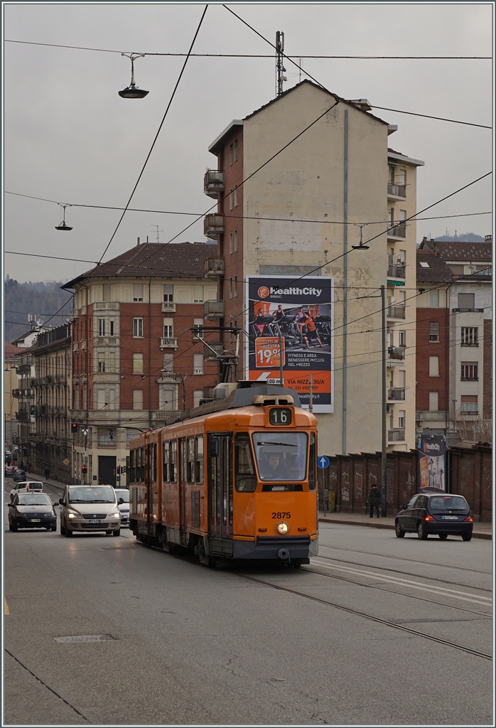 The Tram 2875 by the Porta Nuova Station.
09.03.2016
