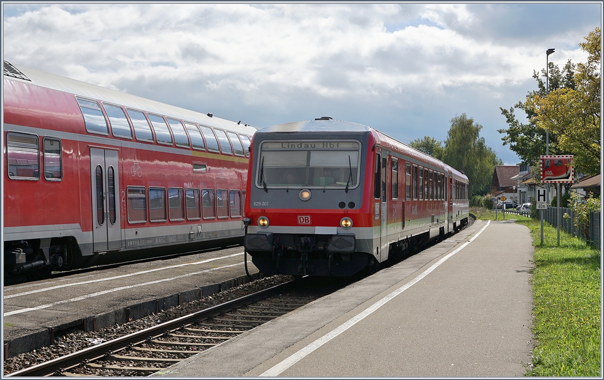 The VT 629 001 on the way to Friedrichshafen (and not Lindau) in Nonnenhorn.
24.09.2018