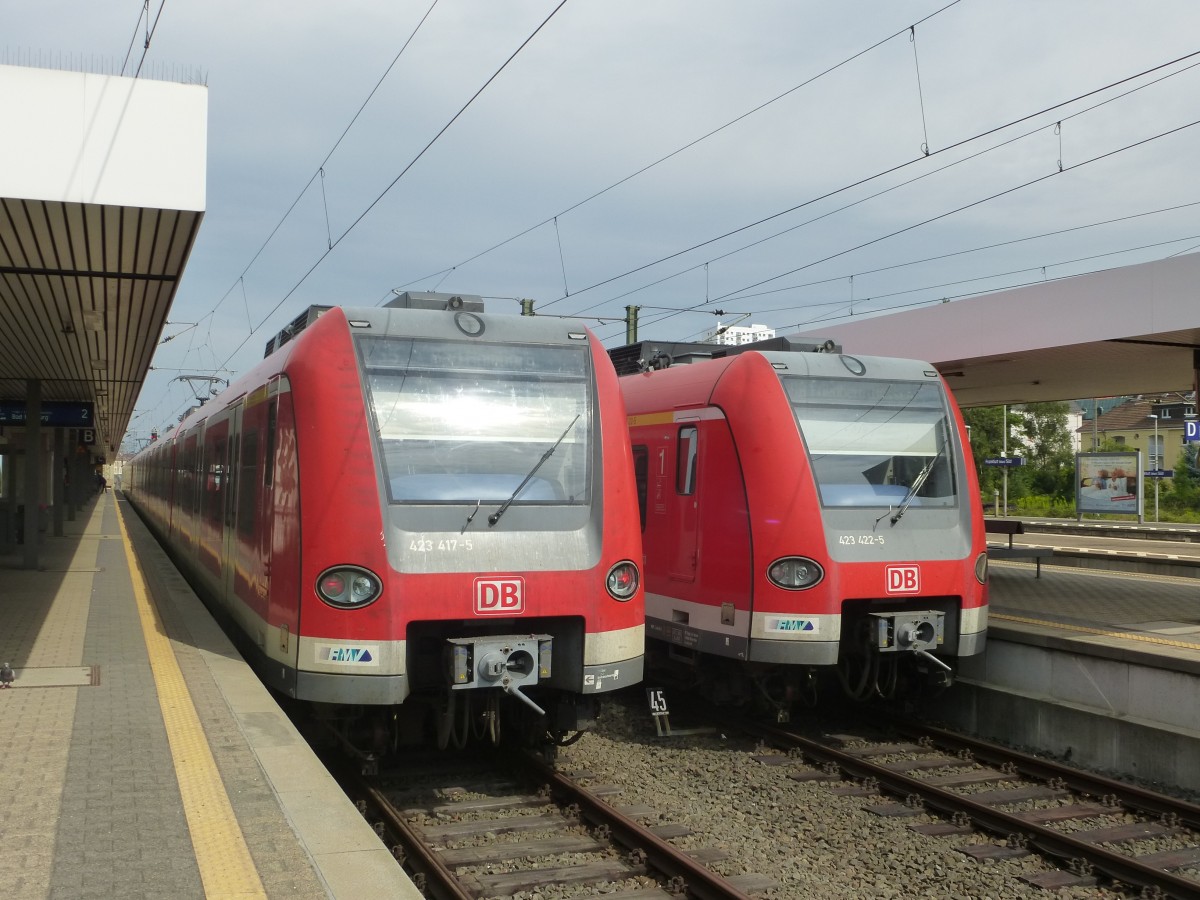 Two ET 423 are standing in Frankfurt(Main) South on August 23rd 2013.