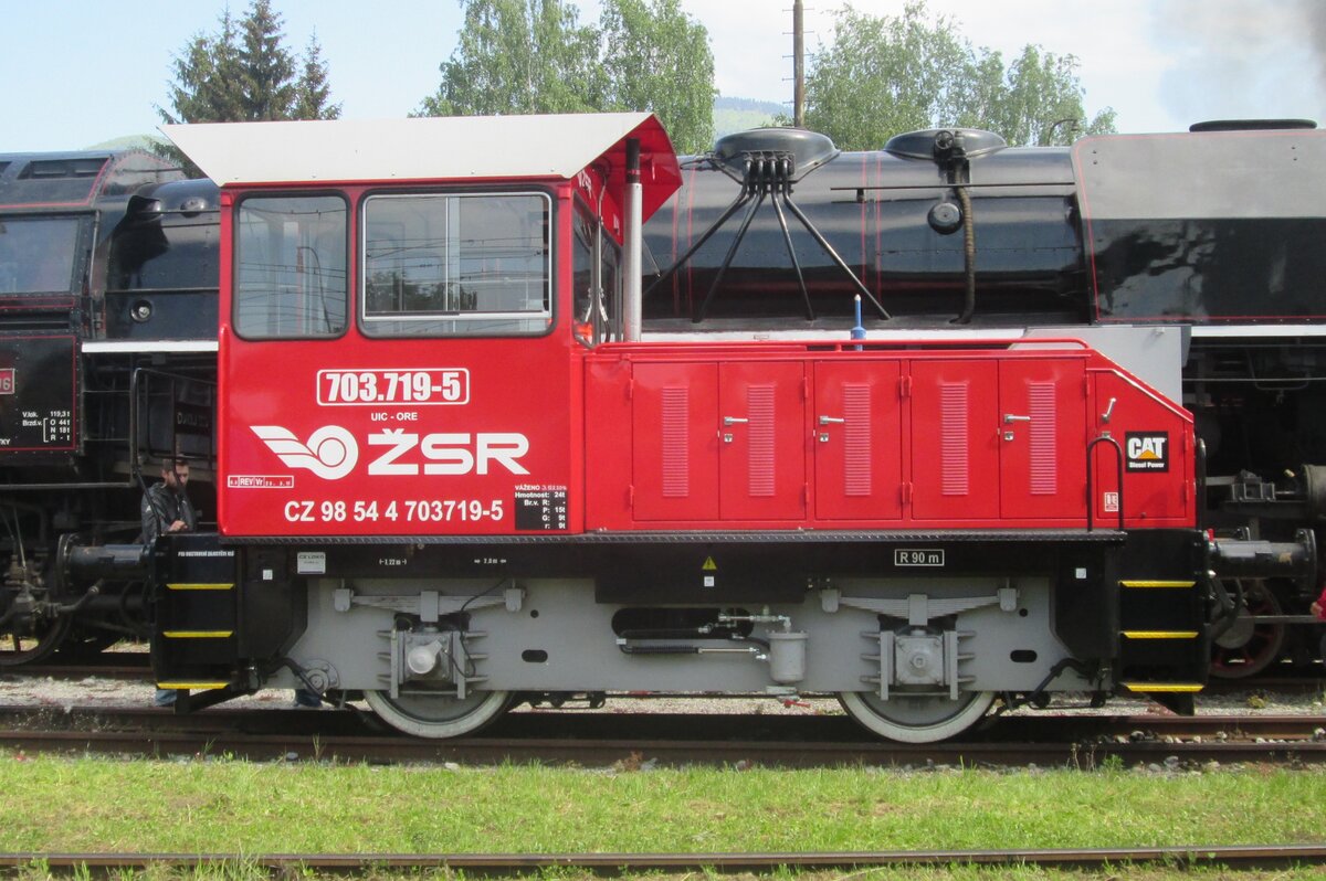 ZSR's 703 719 is a radically modernised shunter Class 703 and is seen here during an Open day on 30 May 2015 at Vrutky Nakladi Stanica.